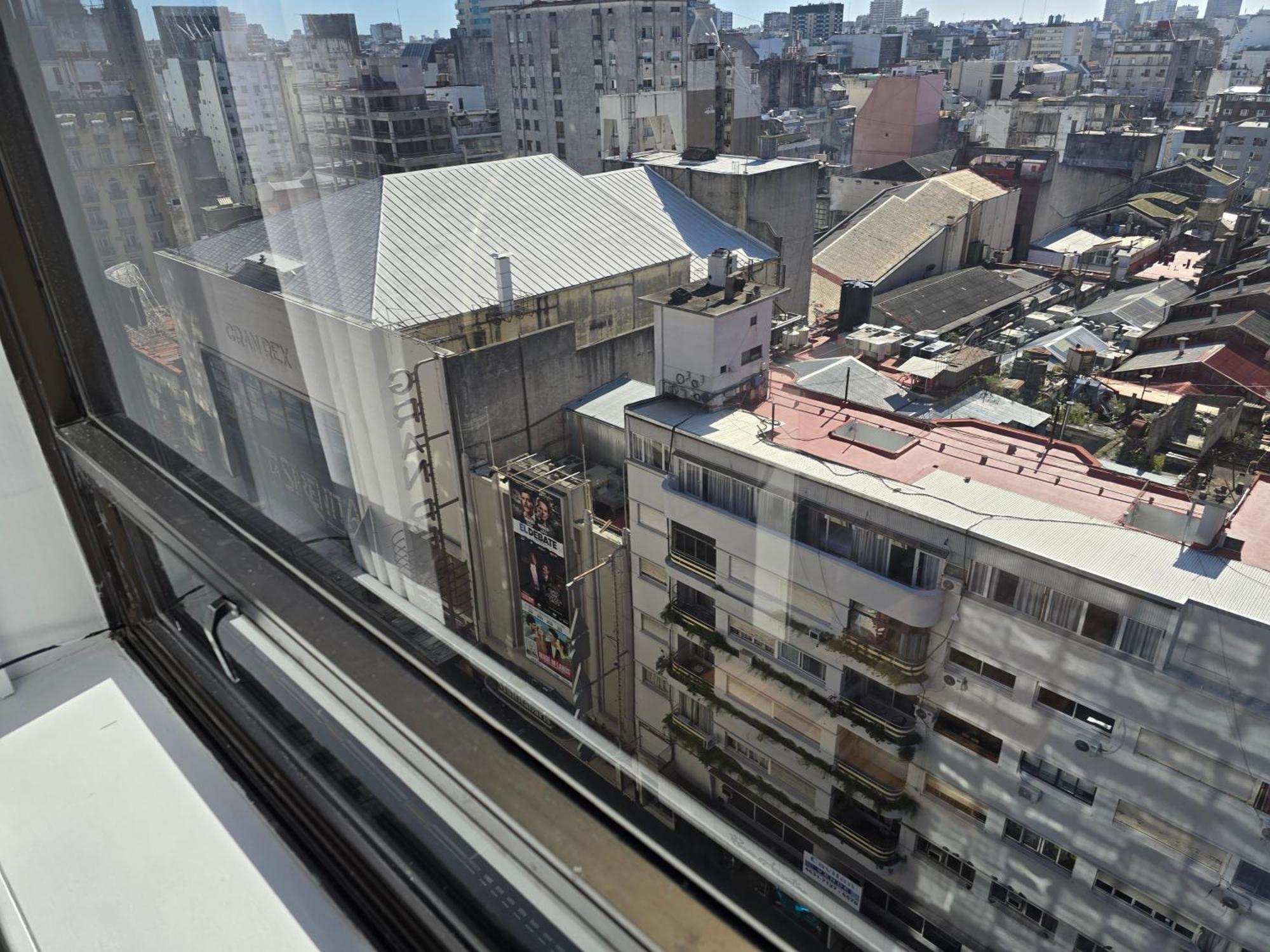 Avenida Corrientes 820 - Ciudad De - Apartamento Buenos Aires