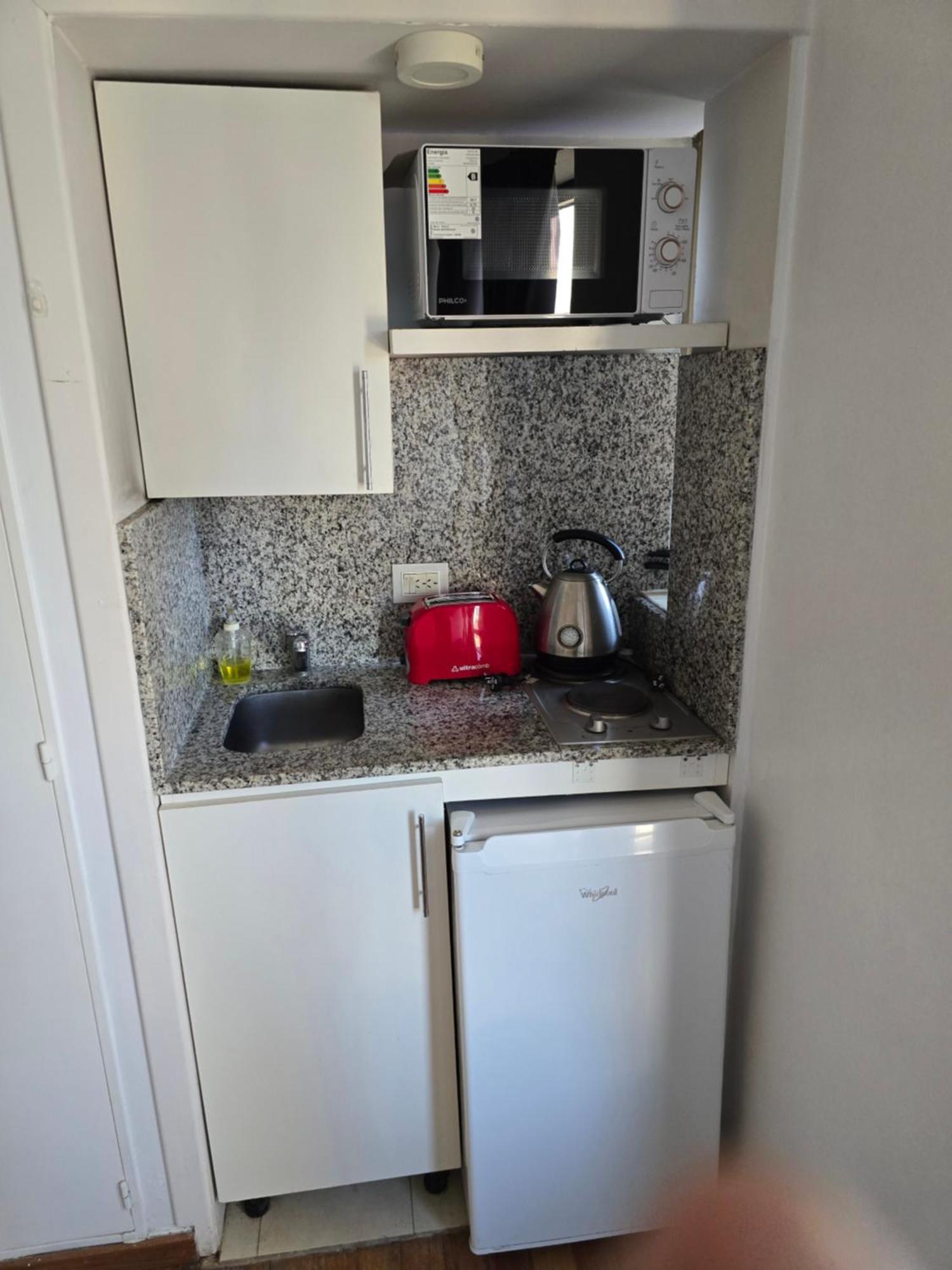 Avenida Corrientes 820 - Ciudad De - Apartamento *