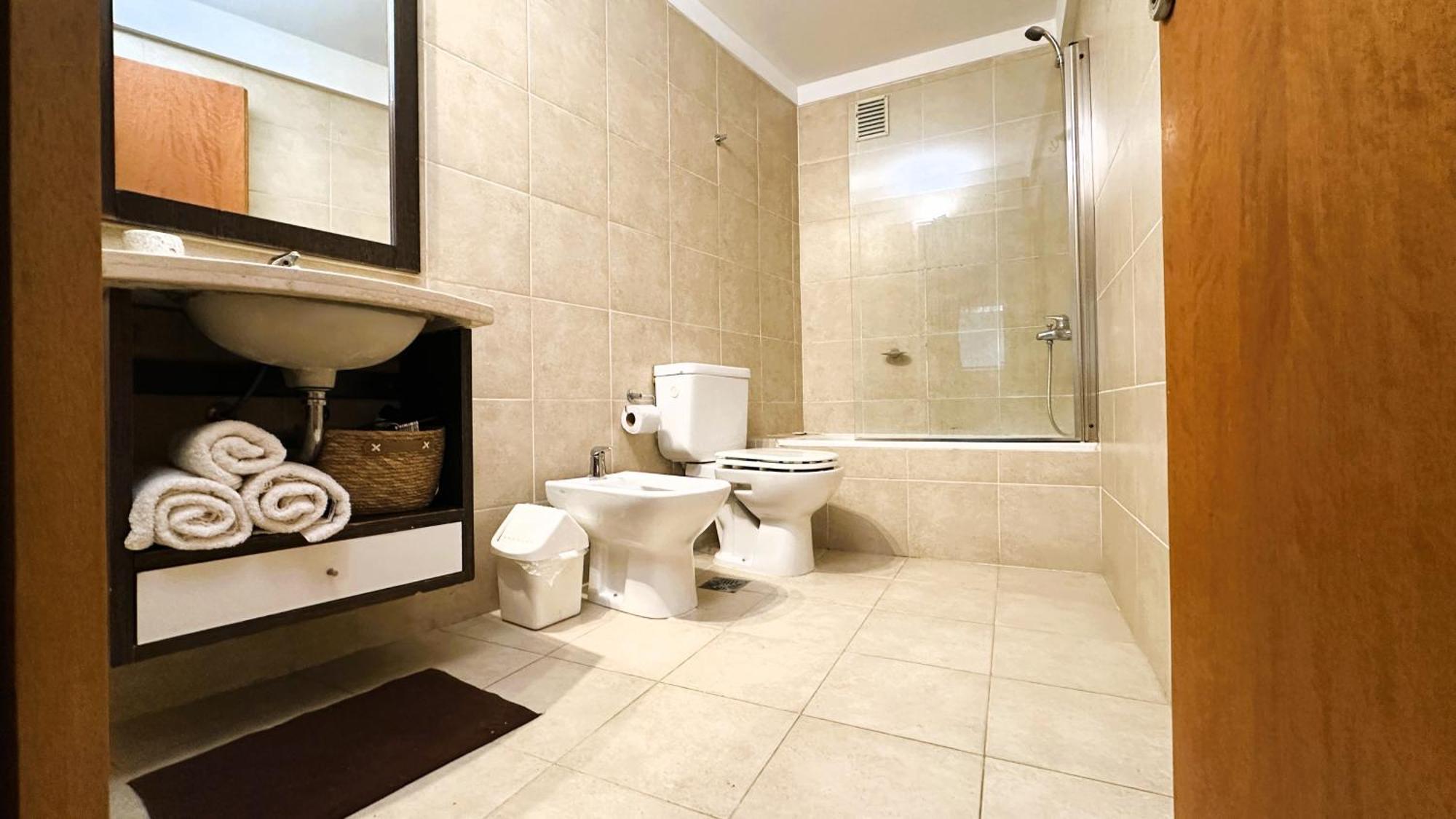 Comfortable And Spacious, Steps From Parque Heras Ciudad Autónoma de Buenos Aires