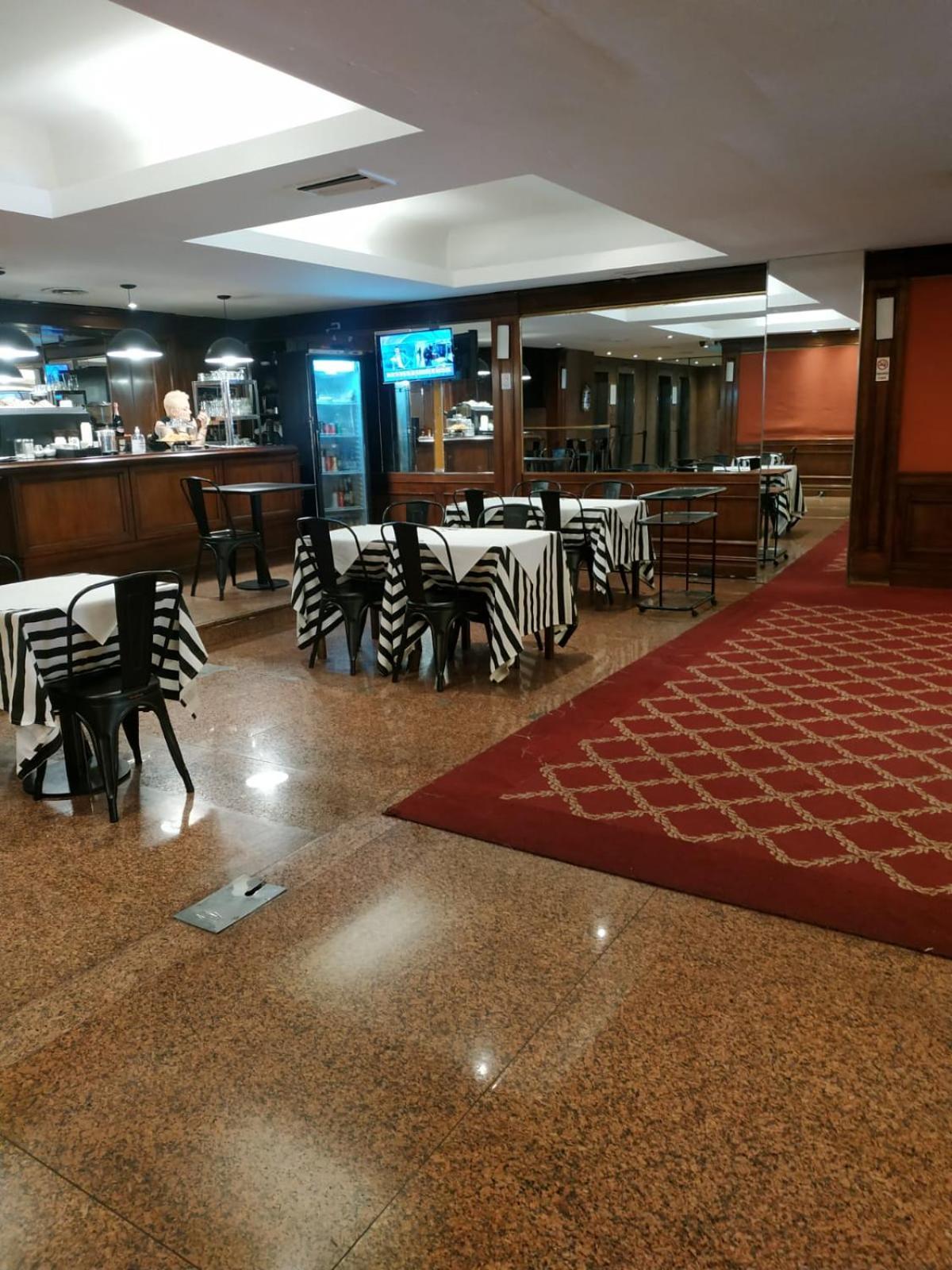 Departamento En Hotel, Excelente Ubicación En Microcentro *