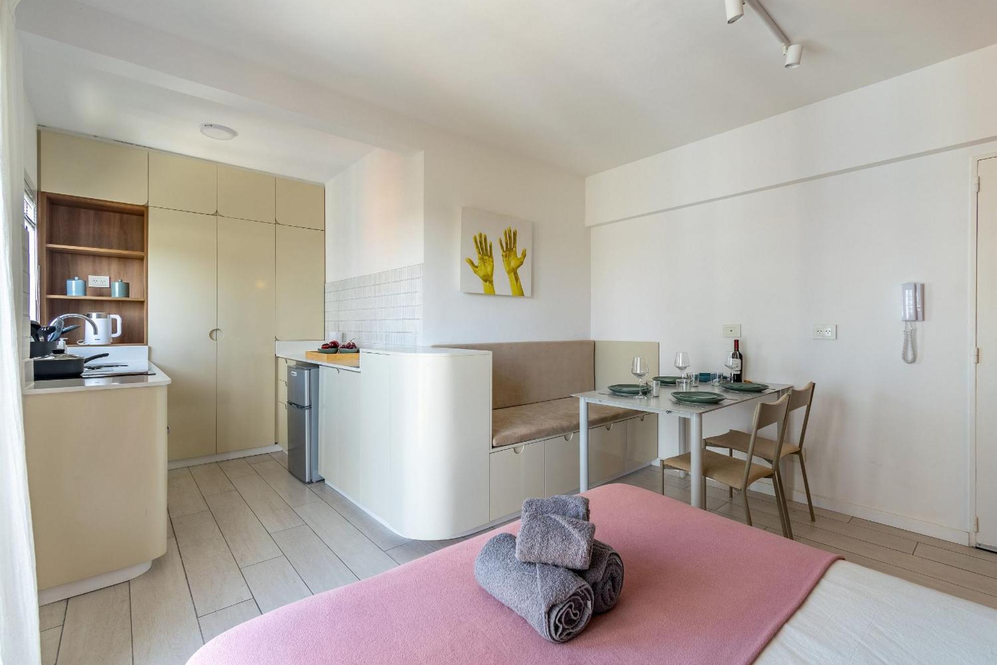 Estudio Moderno Con Vista Al Polo | Canitas Apartamento