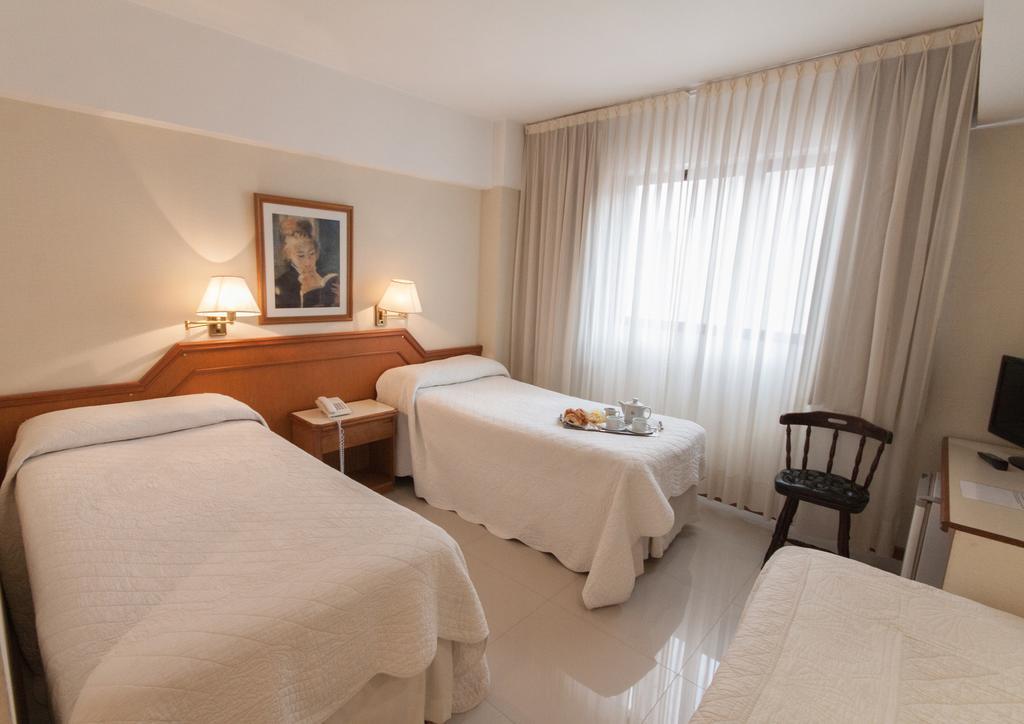 Hotel Cuatro Reyes 4*
