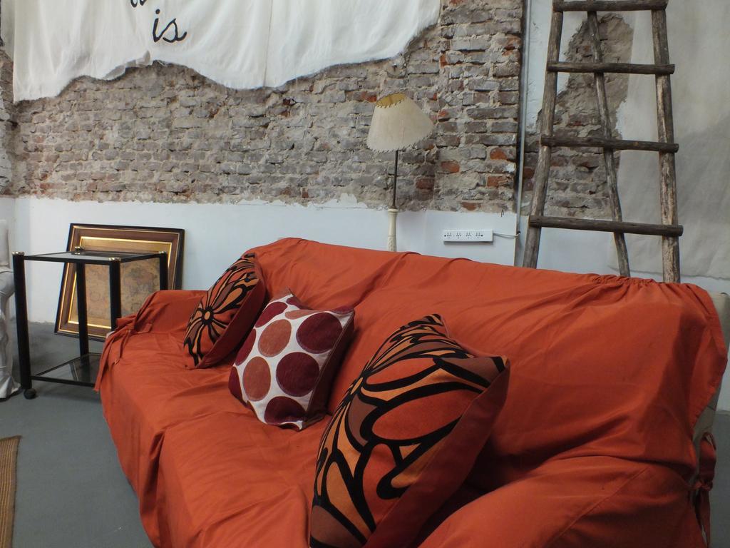 Paralelo Hostal