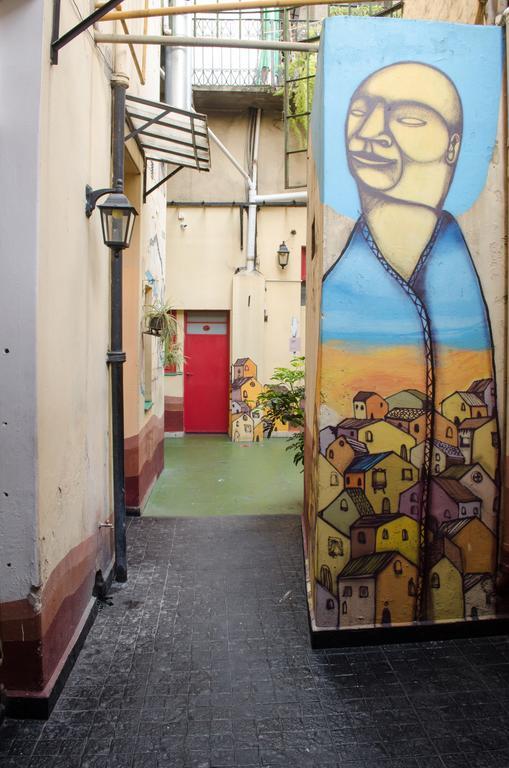 Cambalache Hostal *