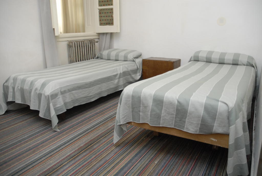 Hotel Aries 2*