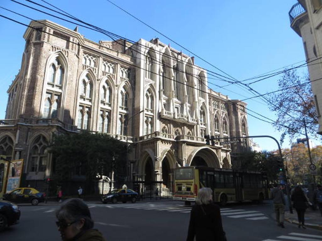 Sunny Recoleta Buenos Aires