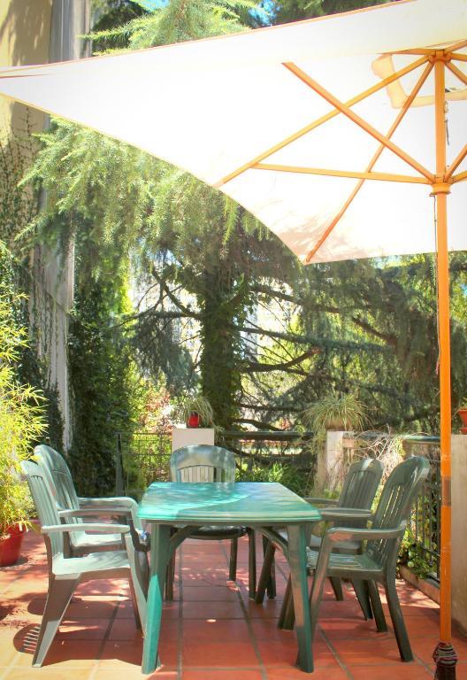 Guest house Caseron Porteno 2*