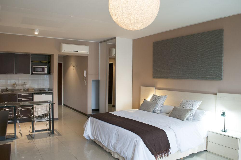 Feel 3* Ciudad Autónoma de Buenos Aires
