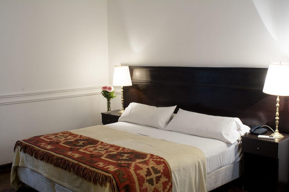 San Antonio Hotel 3*