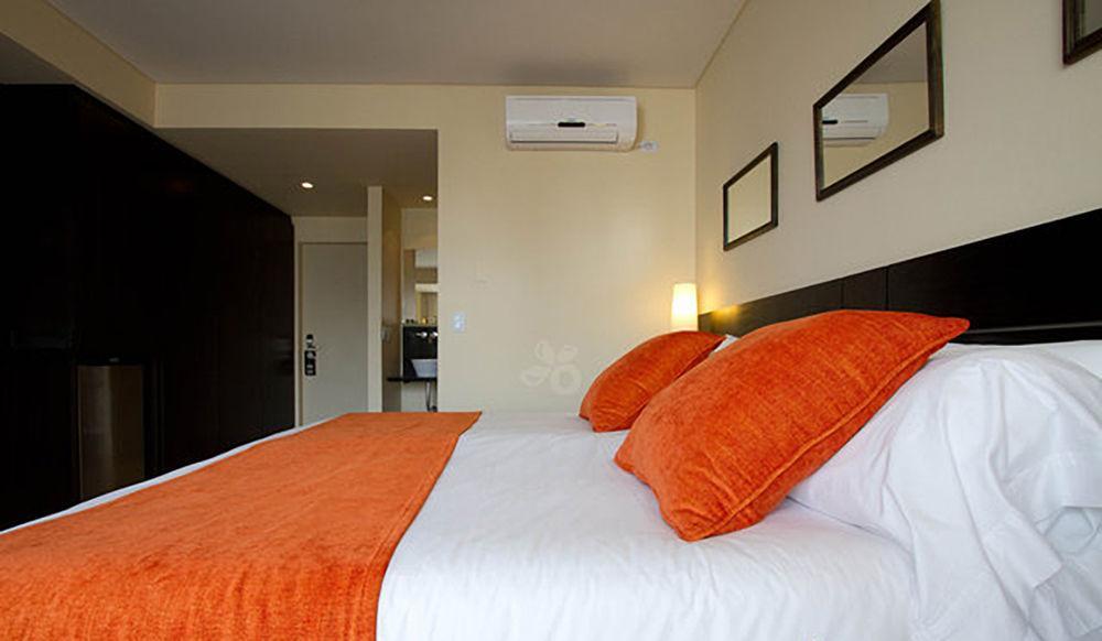 Palermo Place 4*