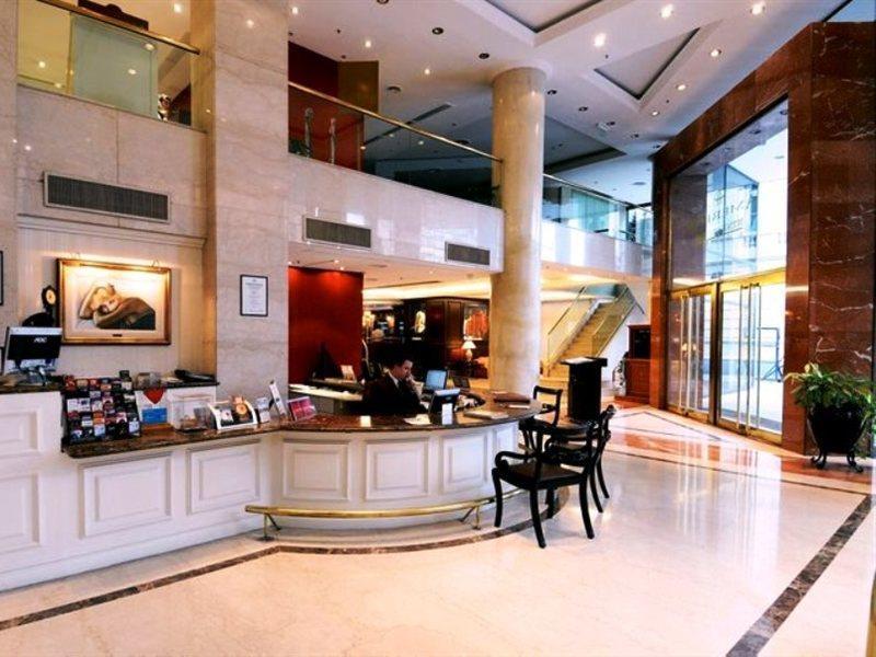 Hotel Amérian Park 4*