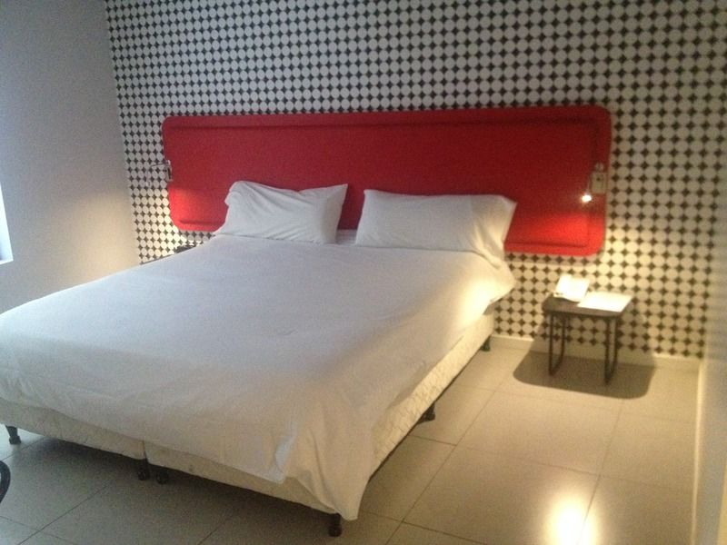 Hotel Pop 3*