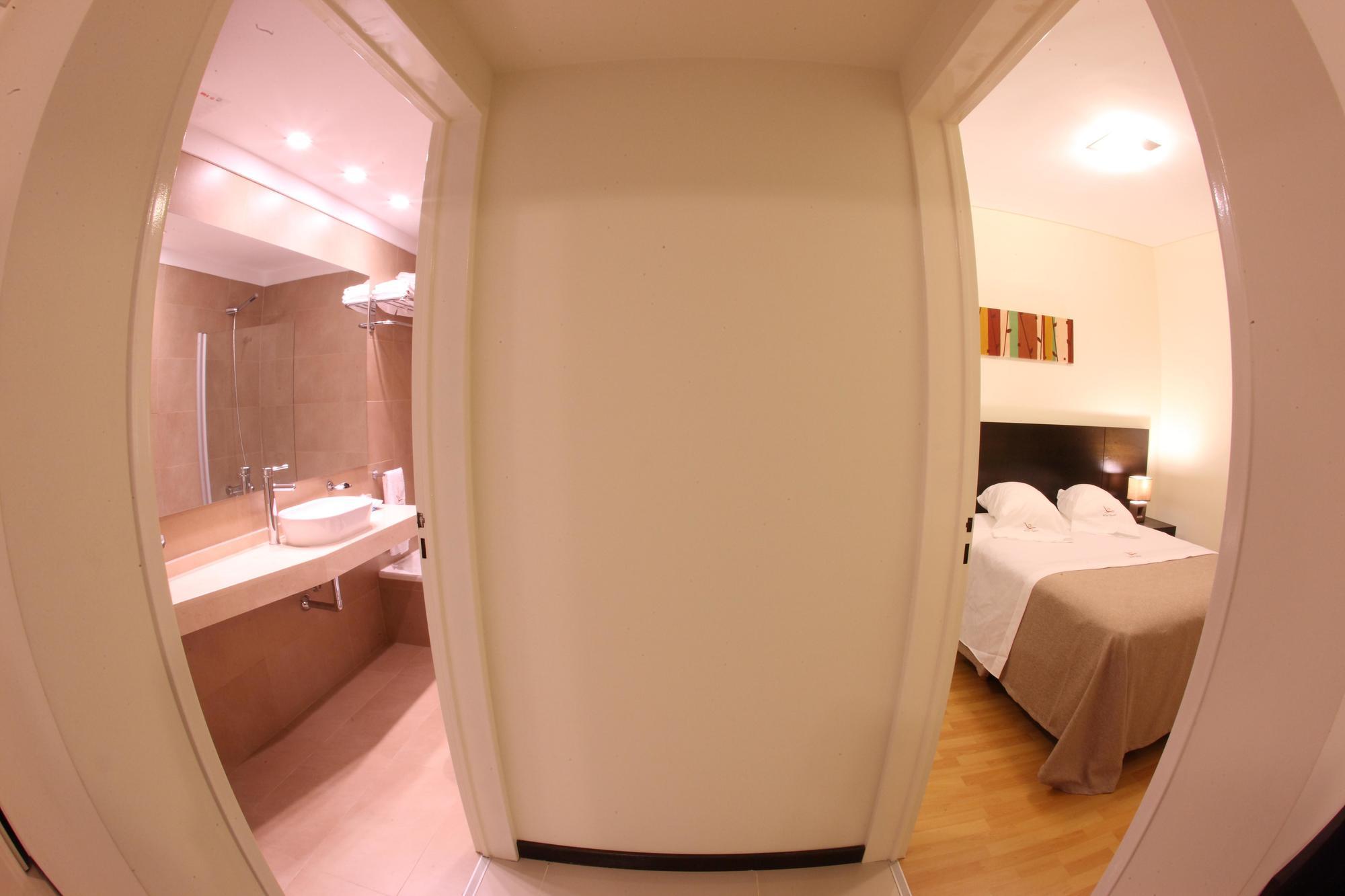 Lecer Apartahotel 3*