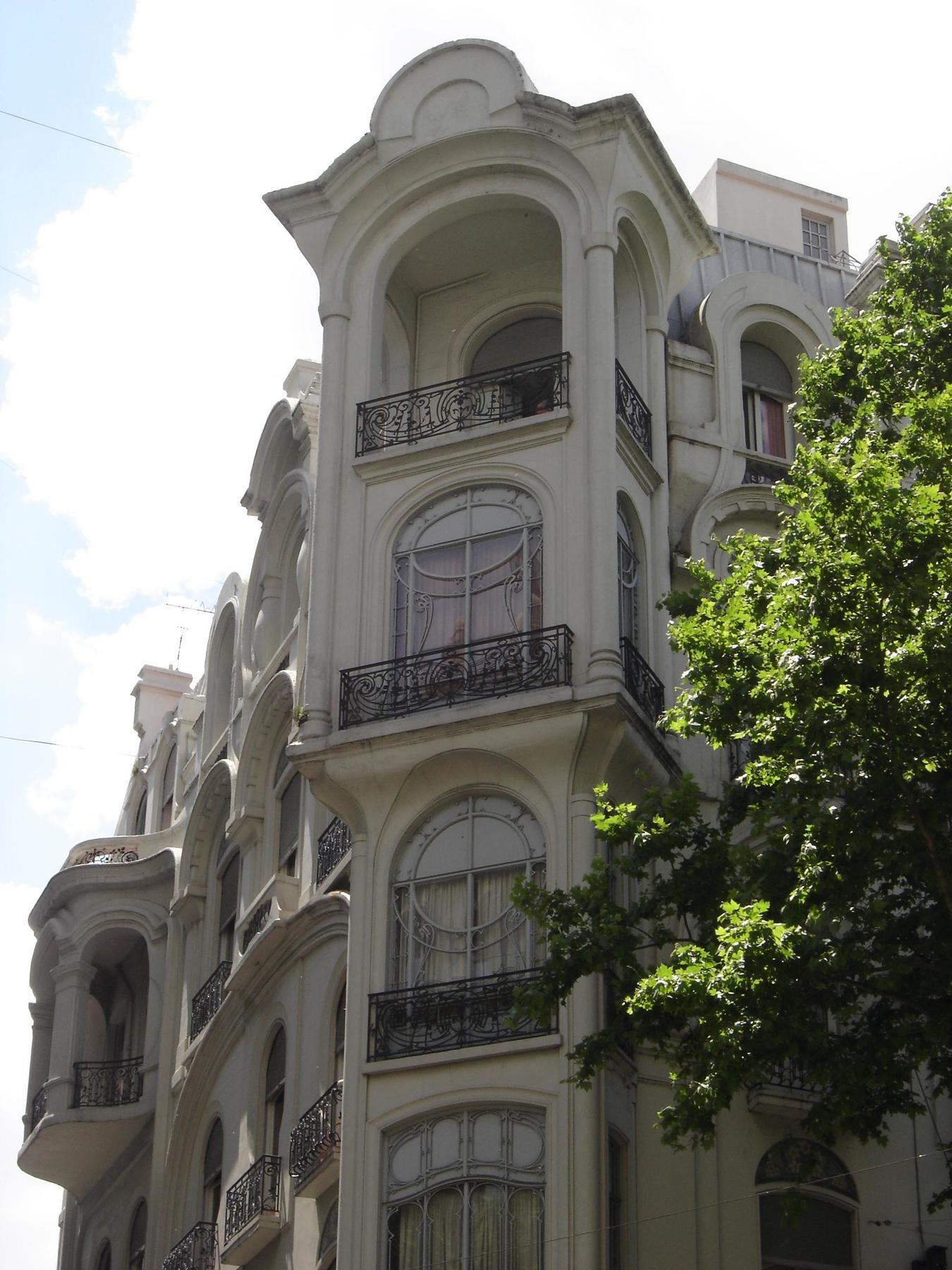Chile 2* Ciudad Autónoma de Buenos Aires
