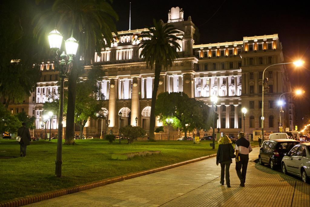 Apartamento Corrientes Y Uruguay *