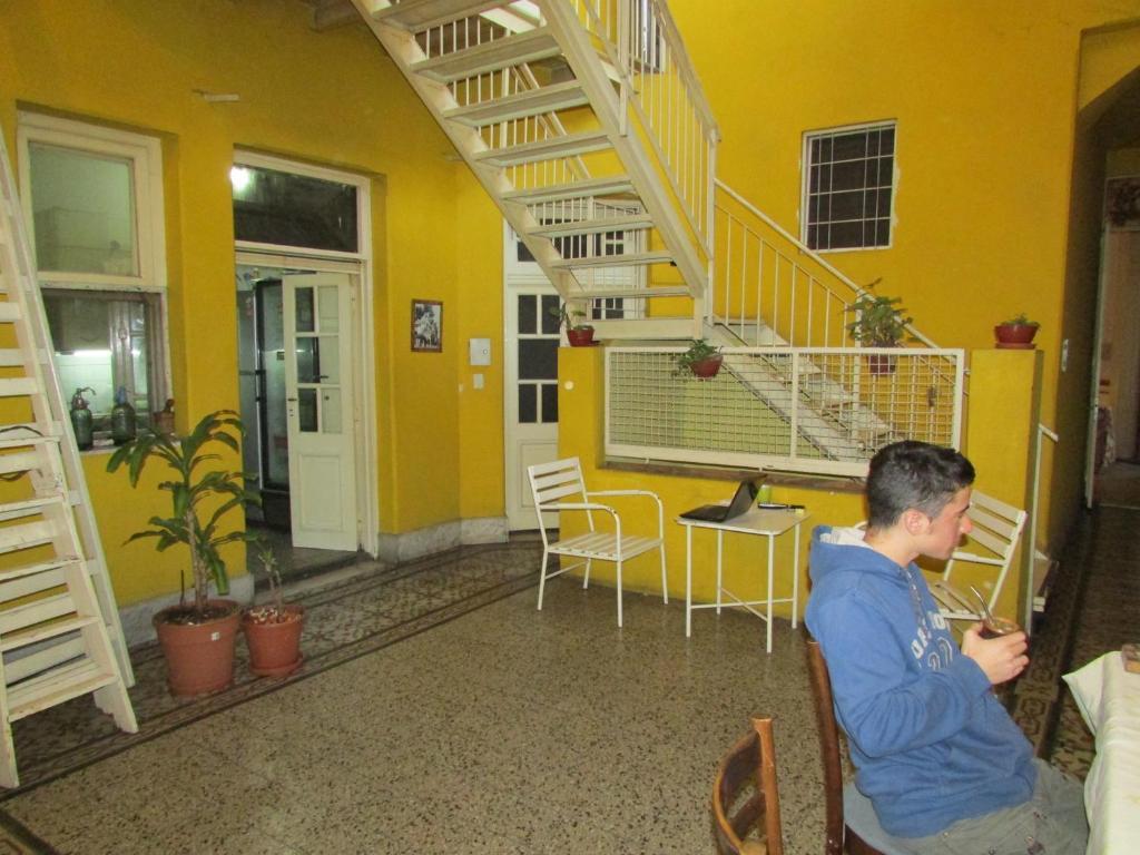 Atahualpa Hostal *