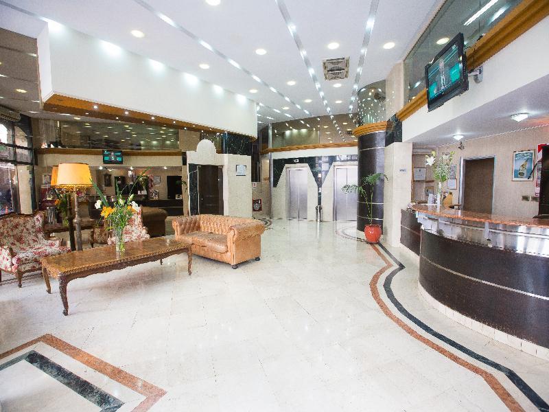 Reconquista Plaza Hotel 3*