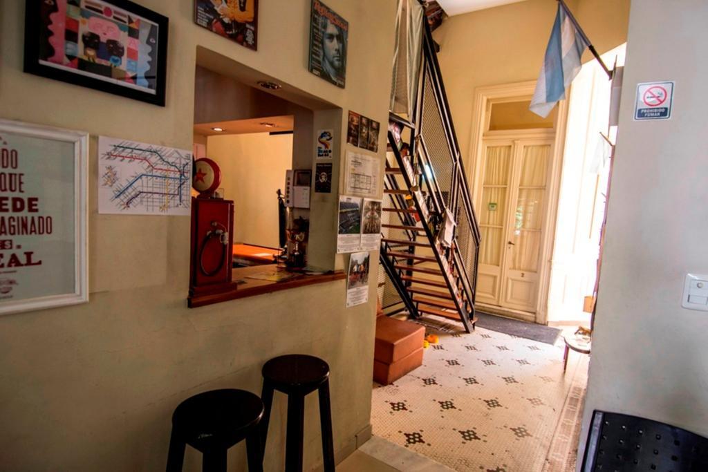 Reina Madre Hostal *