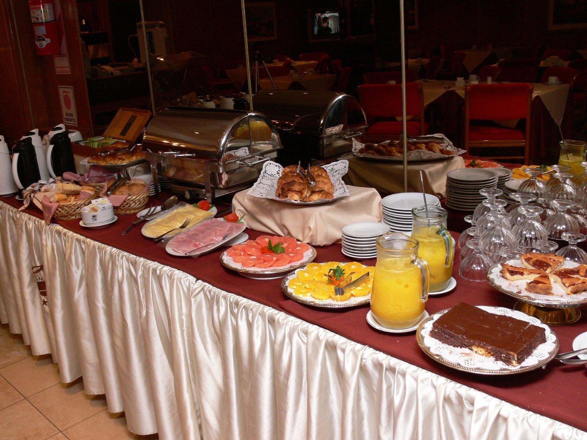 Hotel Cuatro Reyes Buenos Aires