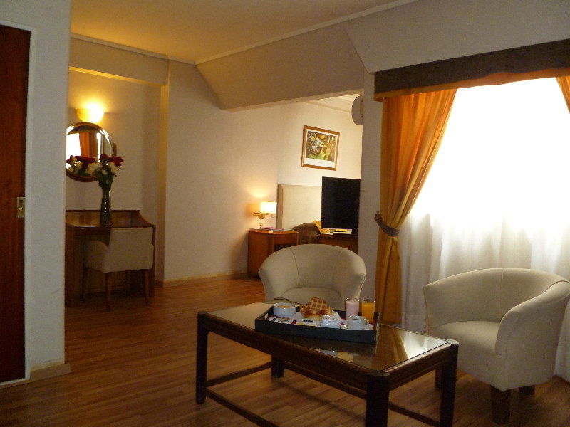 Hotel Tritone
