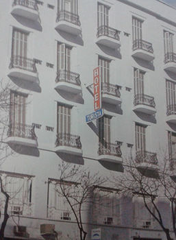 Turista Hotel *