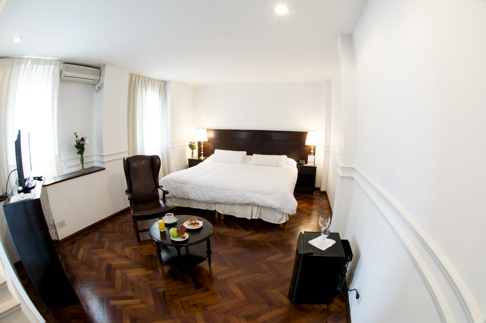 San Antonio Hotel 3*