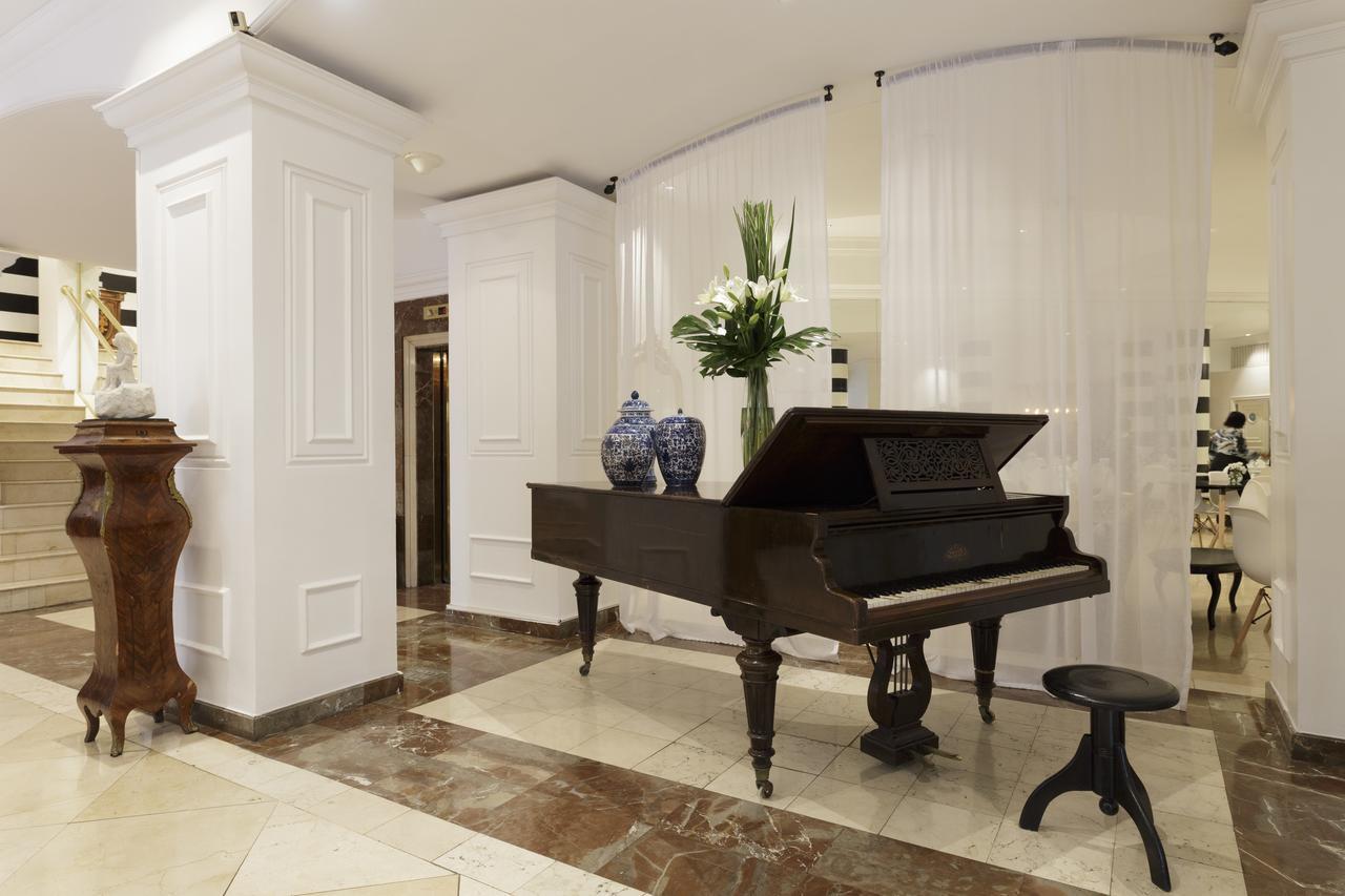 Hotel Unique Executive