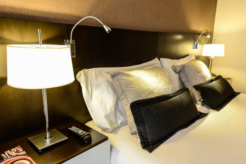 Amerian Park Hotel 4*