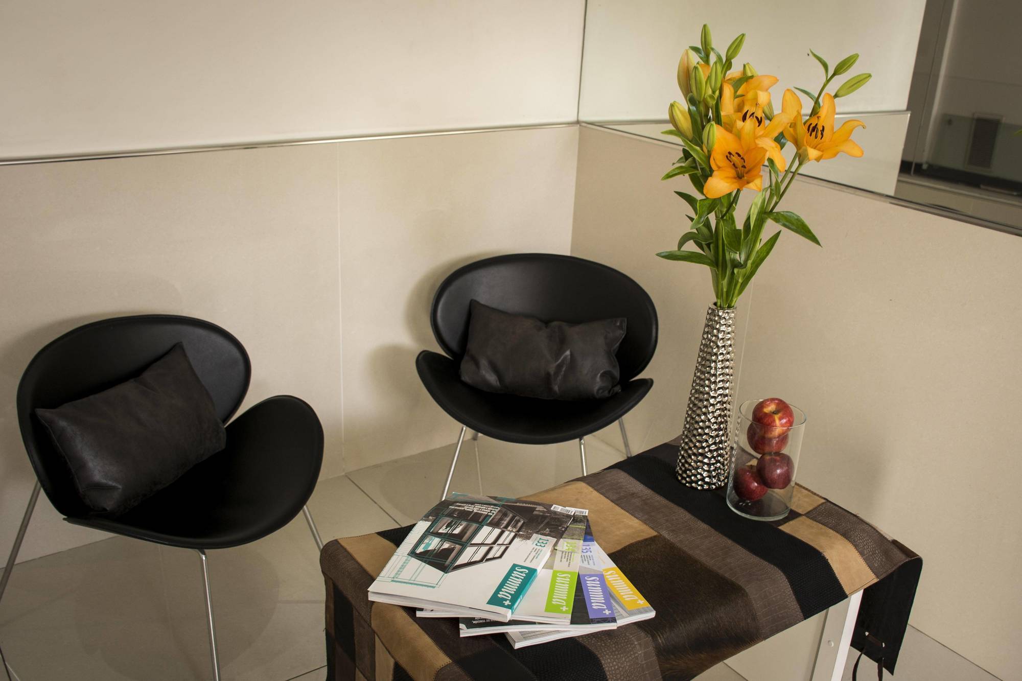 Isi Baires Apartahotel