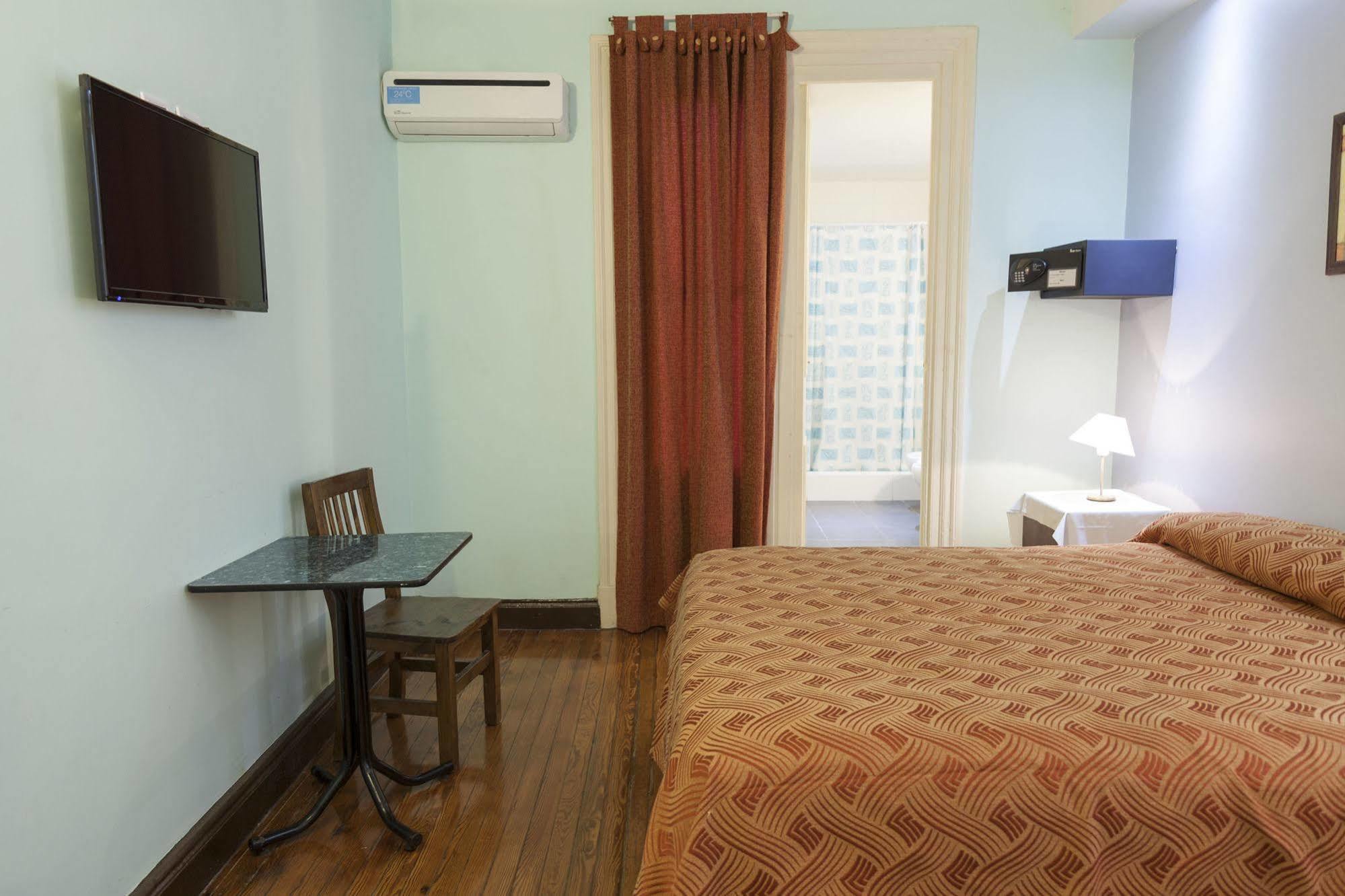 Hotel Reina Ciudad Autónoma de Buenos Aires