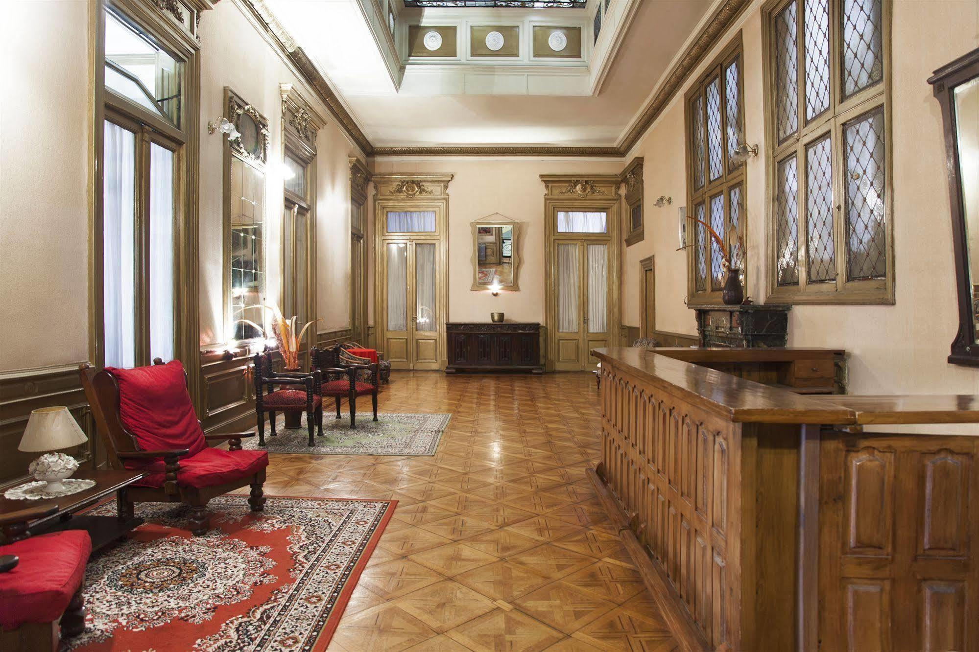 Hotel Reina Ciudad Autónoma de Buenos Aires