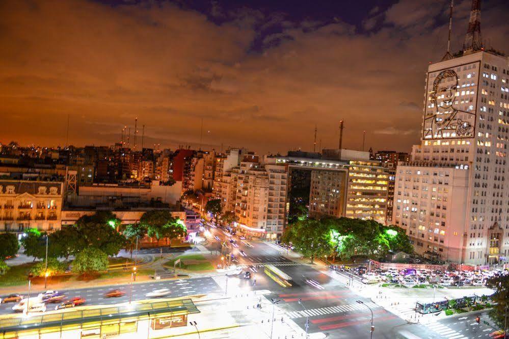 Howard Johnson 9 De Julio Avenue