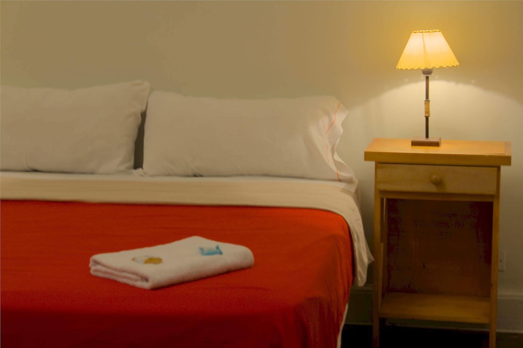 Obelisco Hostal *