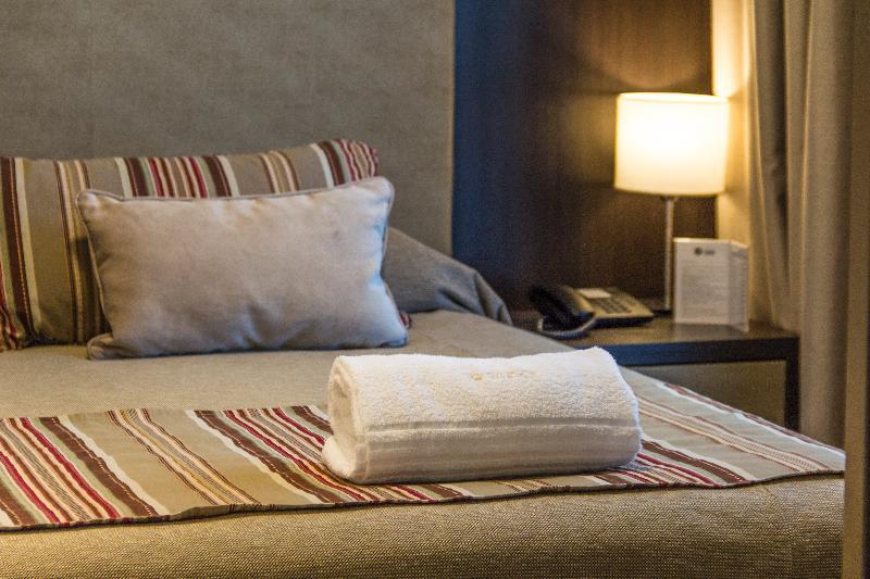 Uom Hotel 3*
