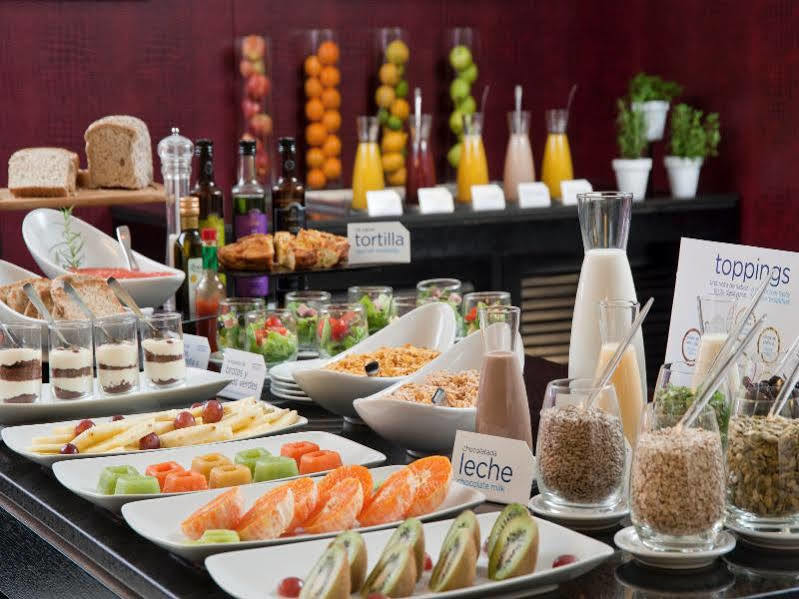 Nh Tango Hotel 4*