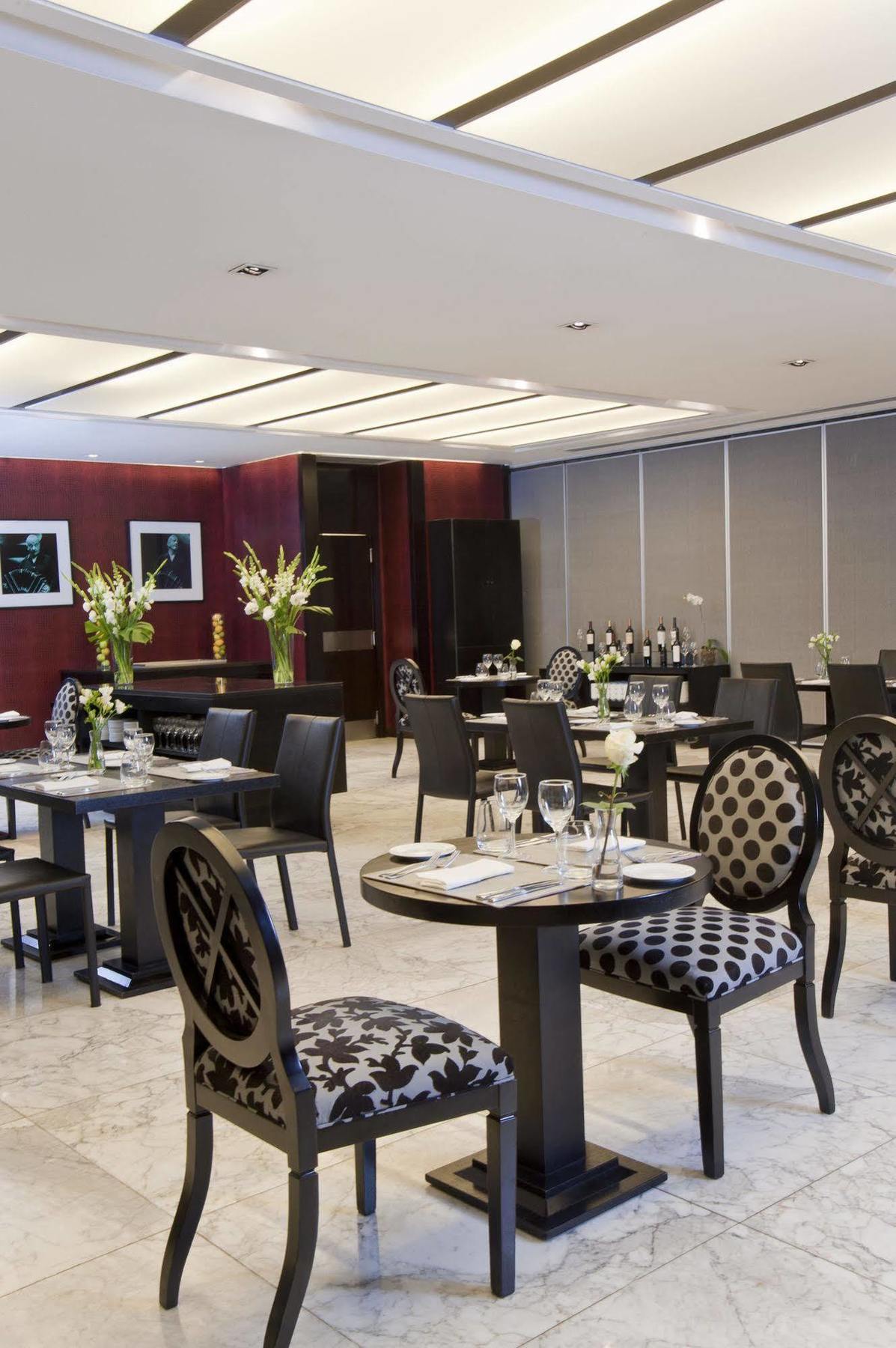 Nh Tango Hotel 4*