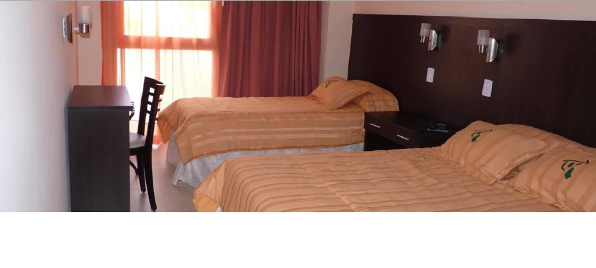 Hotel Osam
