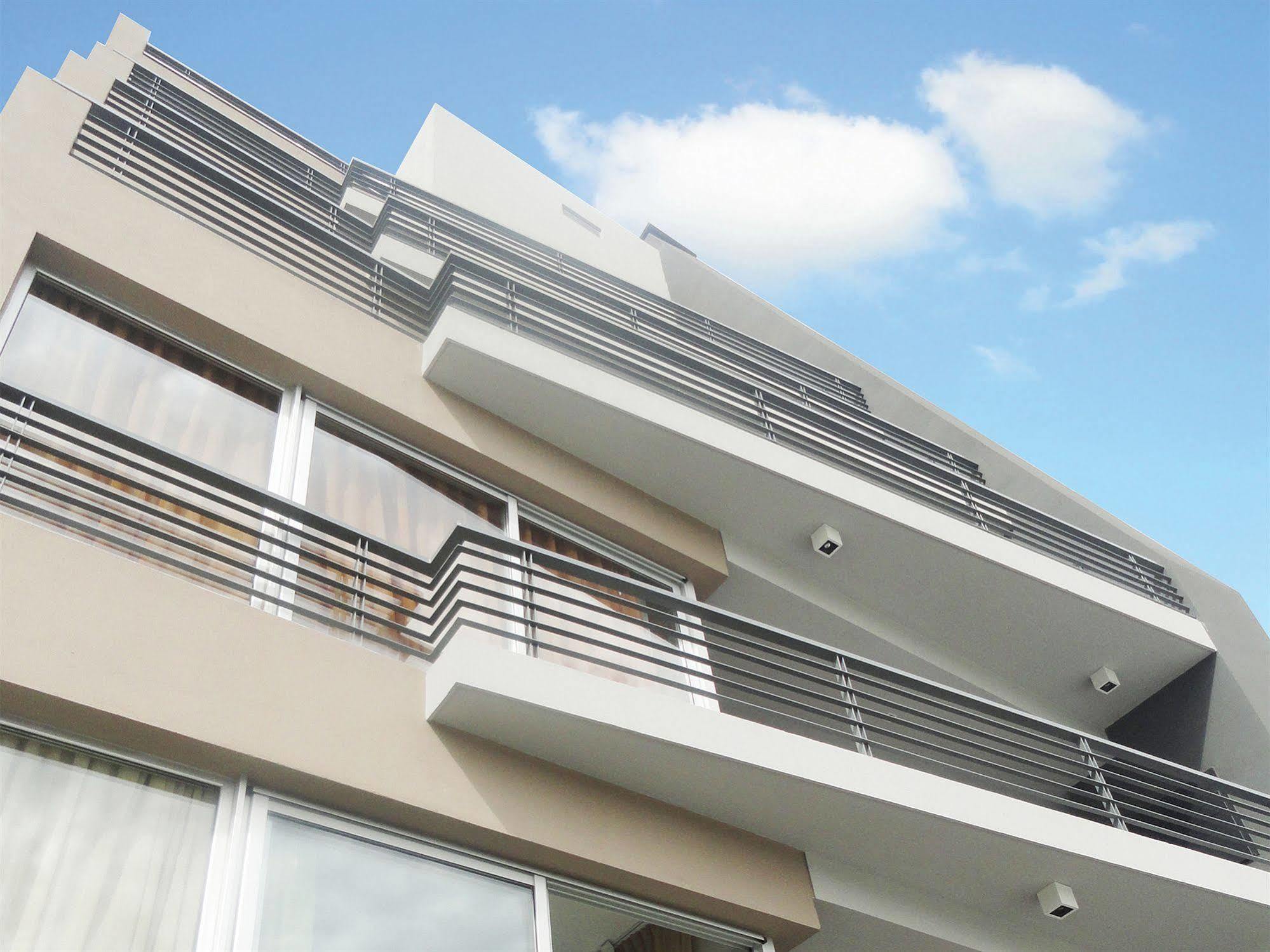 Apartahotel Tre Design 4*
