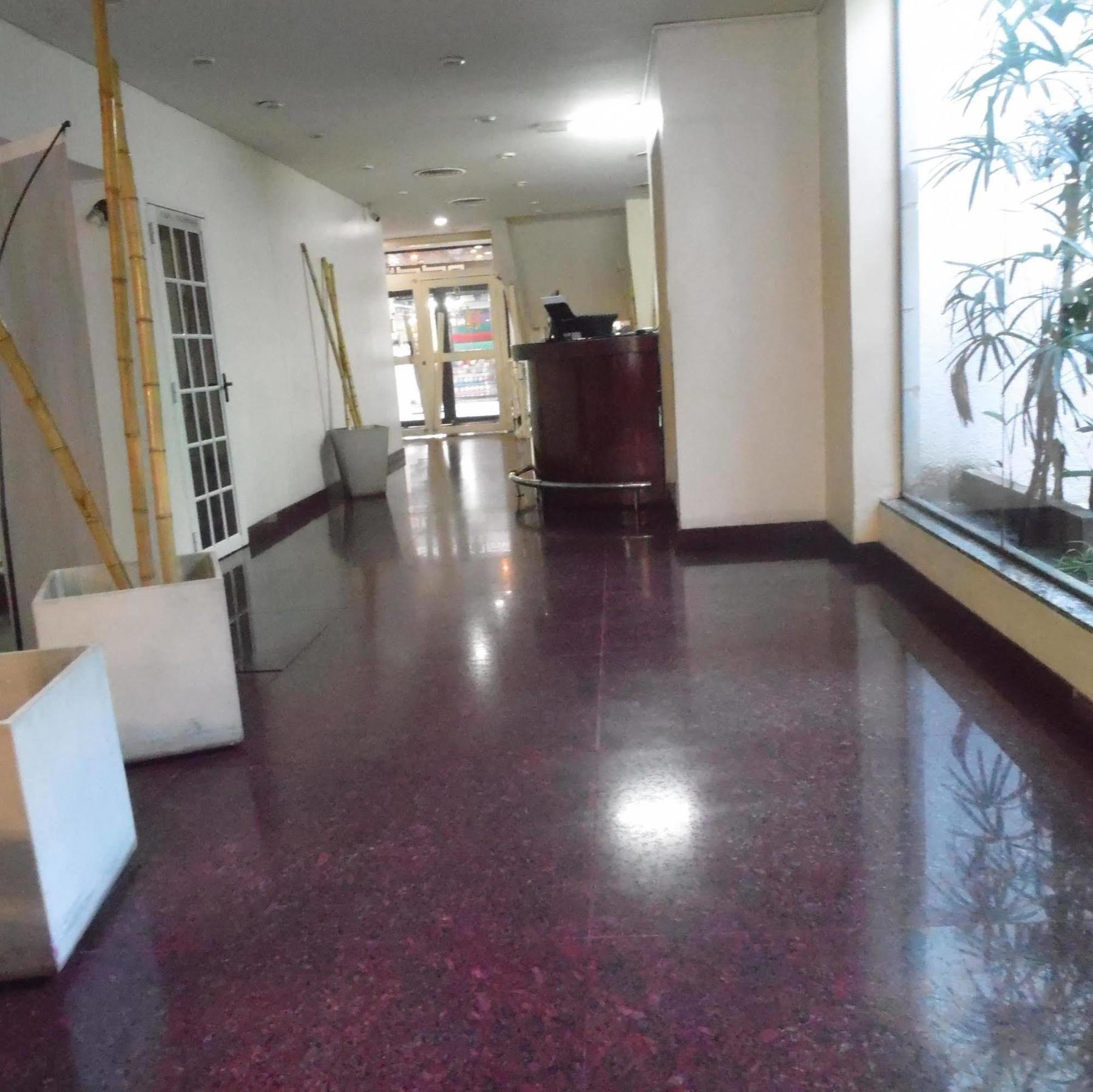Hotel Adrazi Internacional 3*