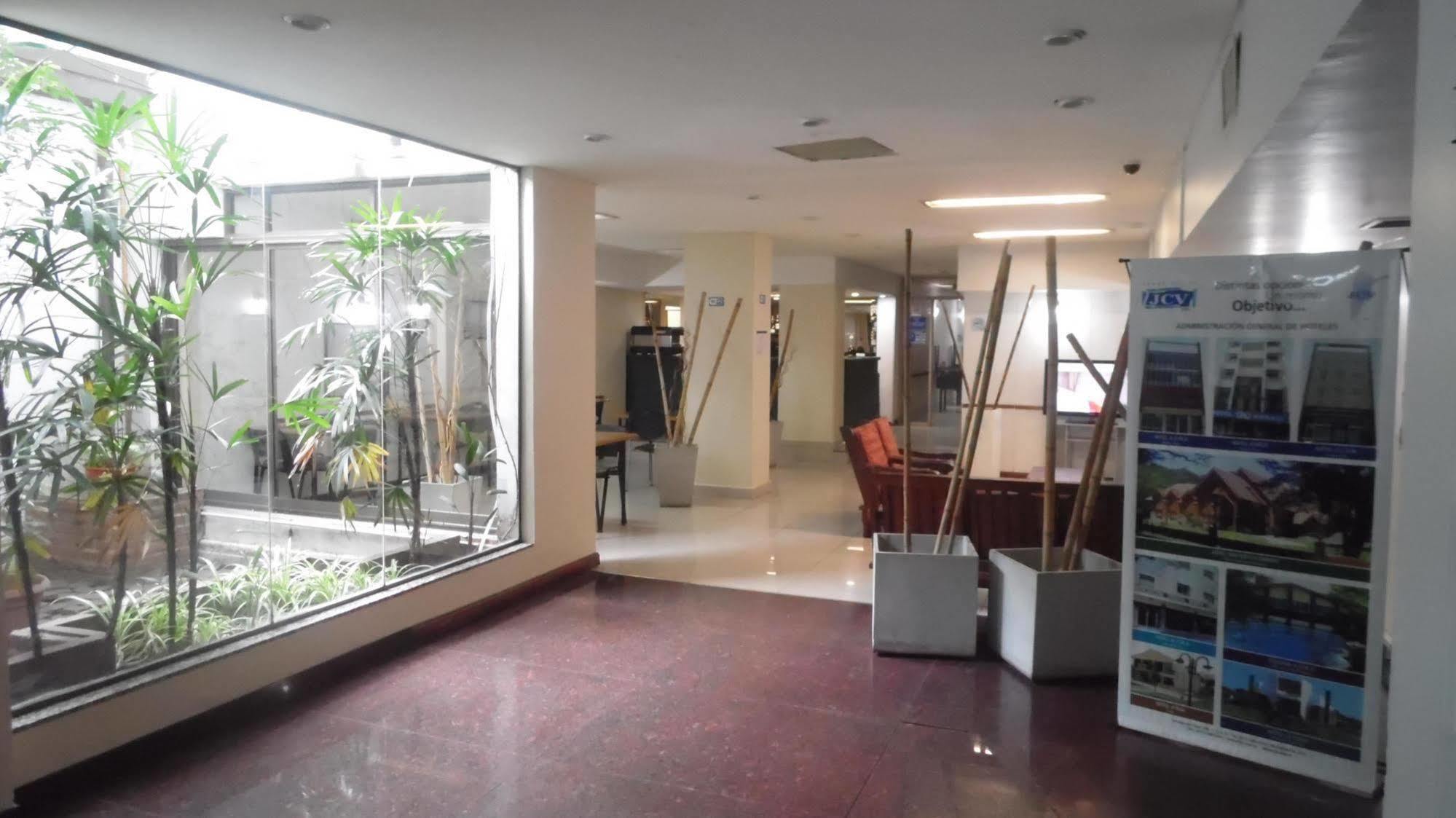 Adrazi Internacional Hotel 3*
