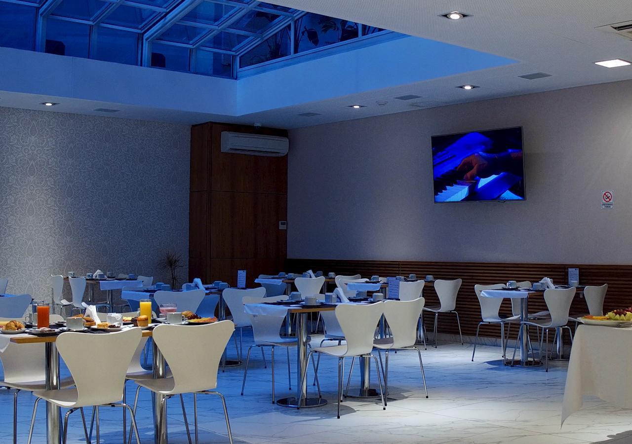 Uom Hotel Ciudad Autónoma de Buenos Aires