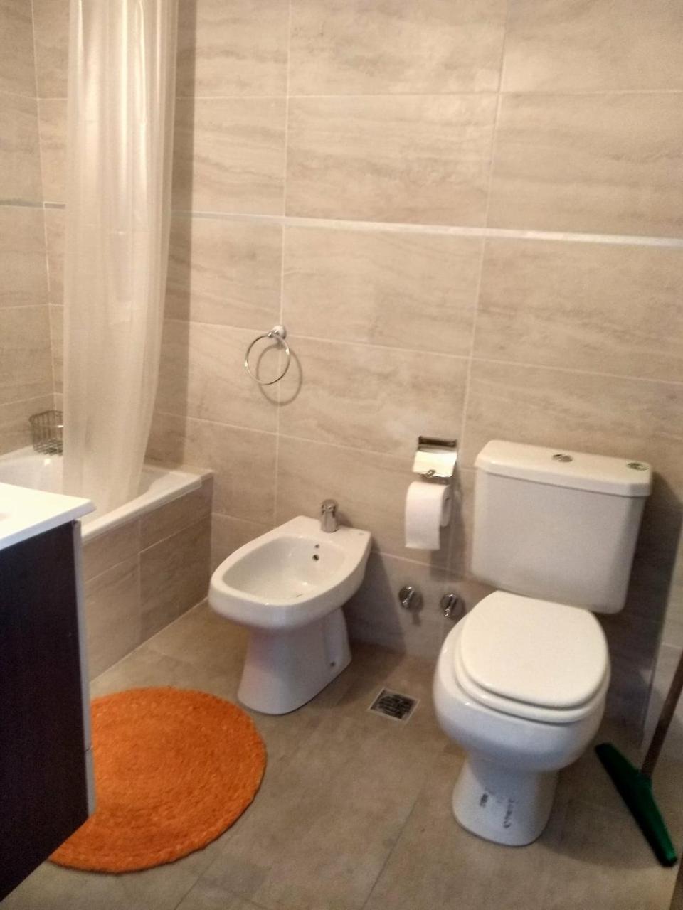 Apartamento Cómodo Y Tranquilo Con Wifi En Boedo *