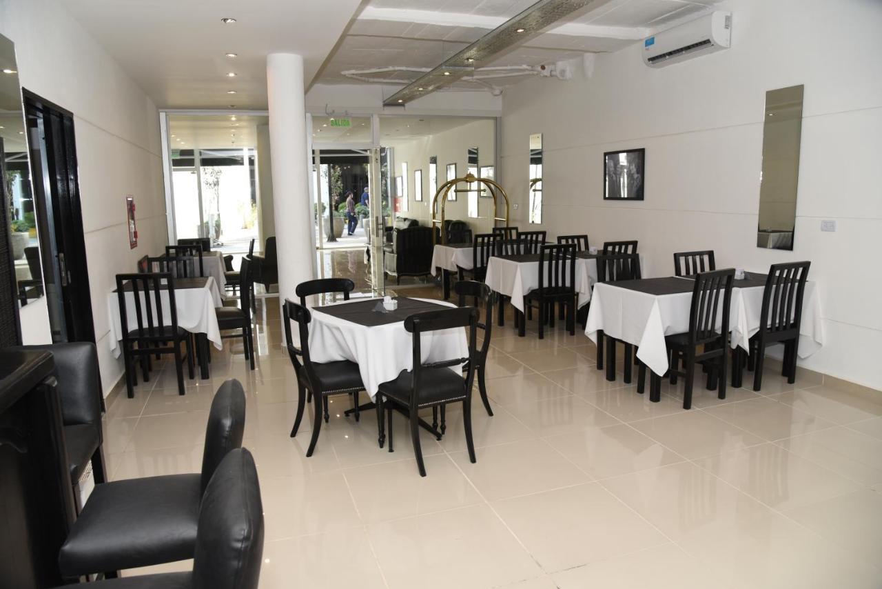 Apartahotel Gardel Flats 3*
