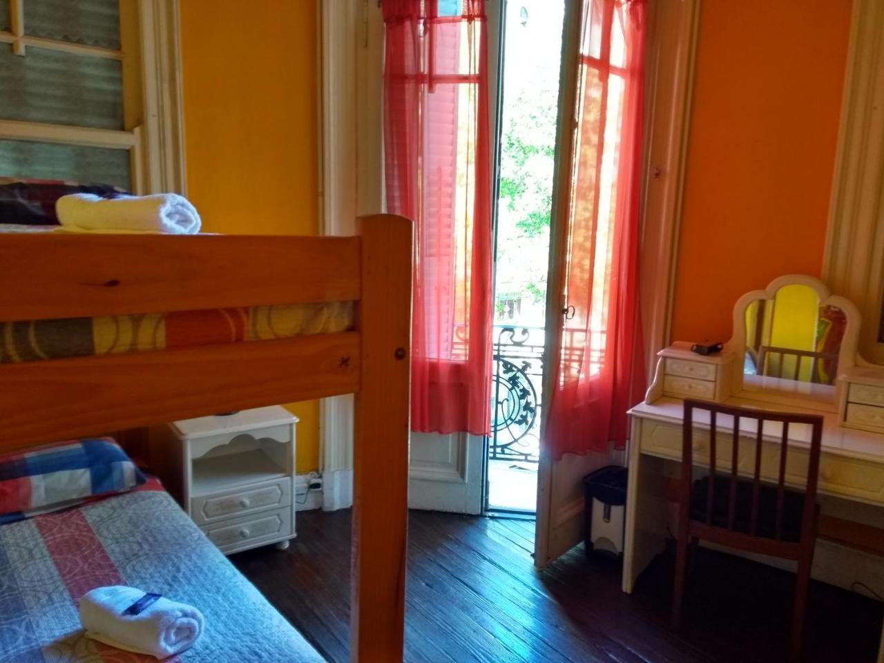 Hostal Estoril *