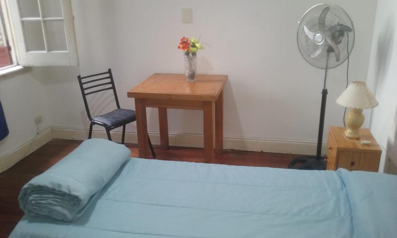 Habitac Indiv Casa De Familia, Flores Habitación en casa particular Ciudad Autónoma de Buenos Aires