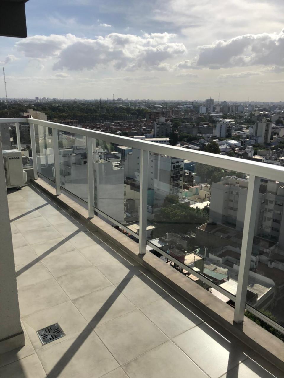 Metropolitan Charlone Apartamento
