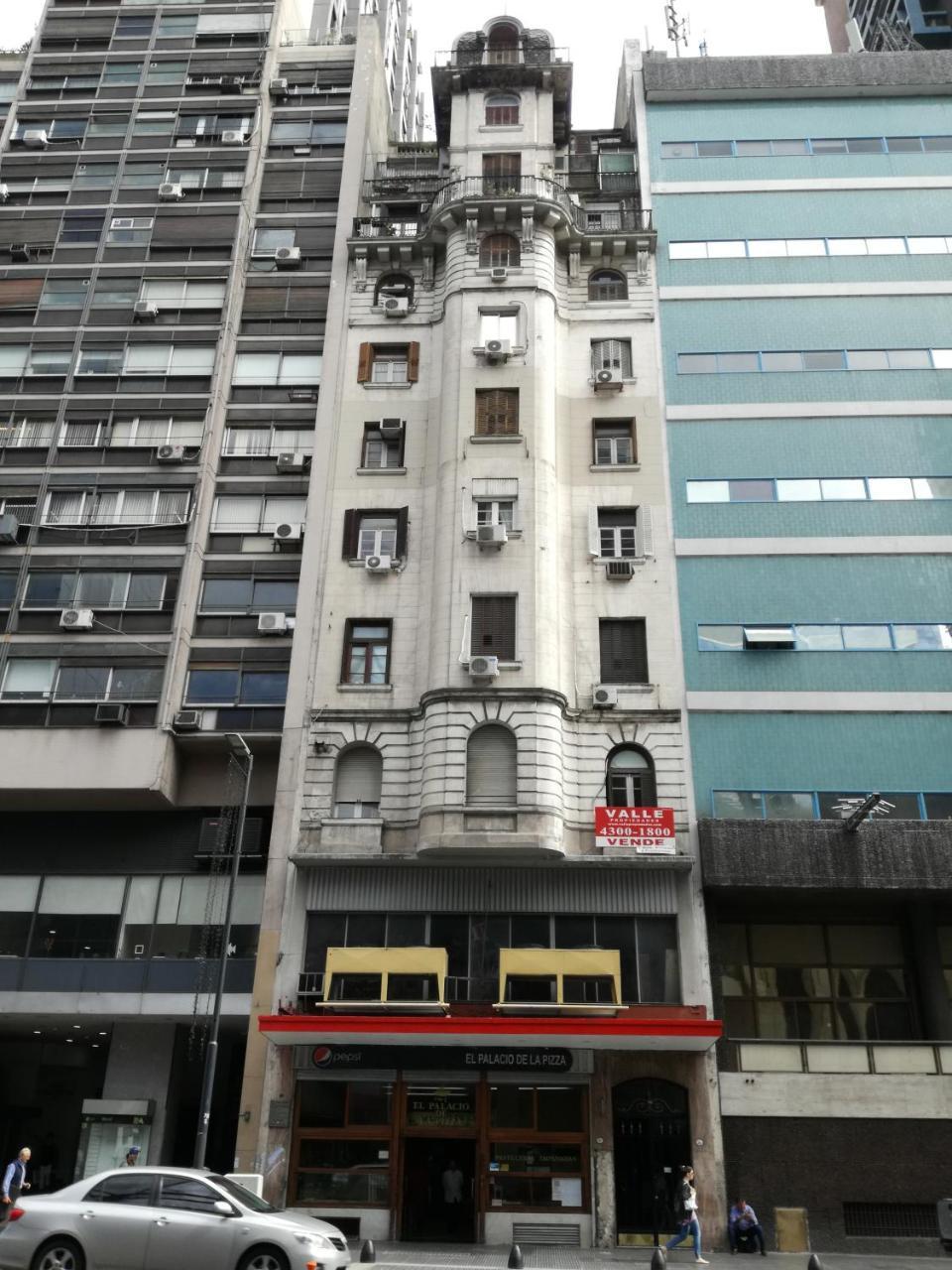 Corrientes Broadway *