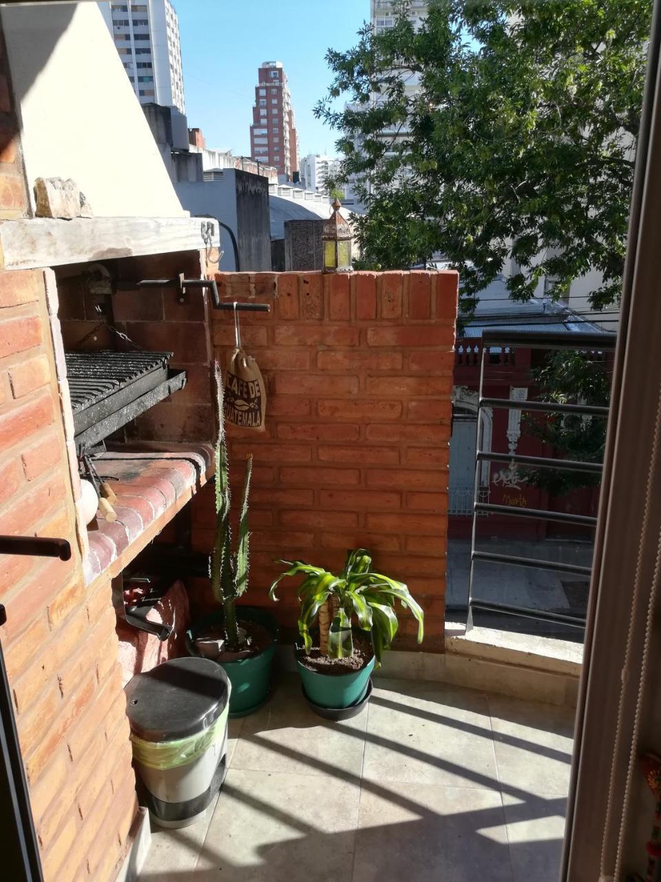 Apartamento Monoambiente Amplio 2 Baños Luminoso Con Balcón Cercano A Hospital Italiano Y Shopping Abasto Almagro *