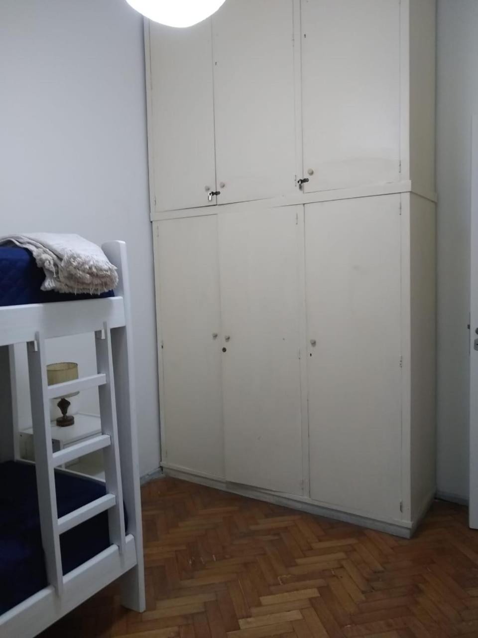 Vidt 2001 Alto Palermo * Ciudad Autónoma de Buenos Aires