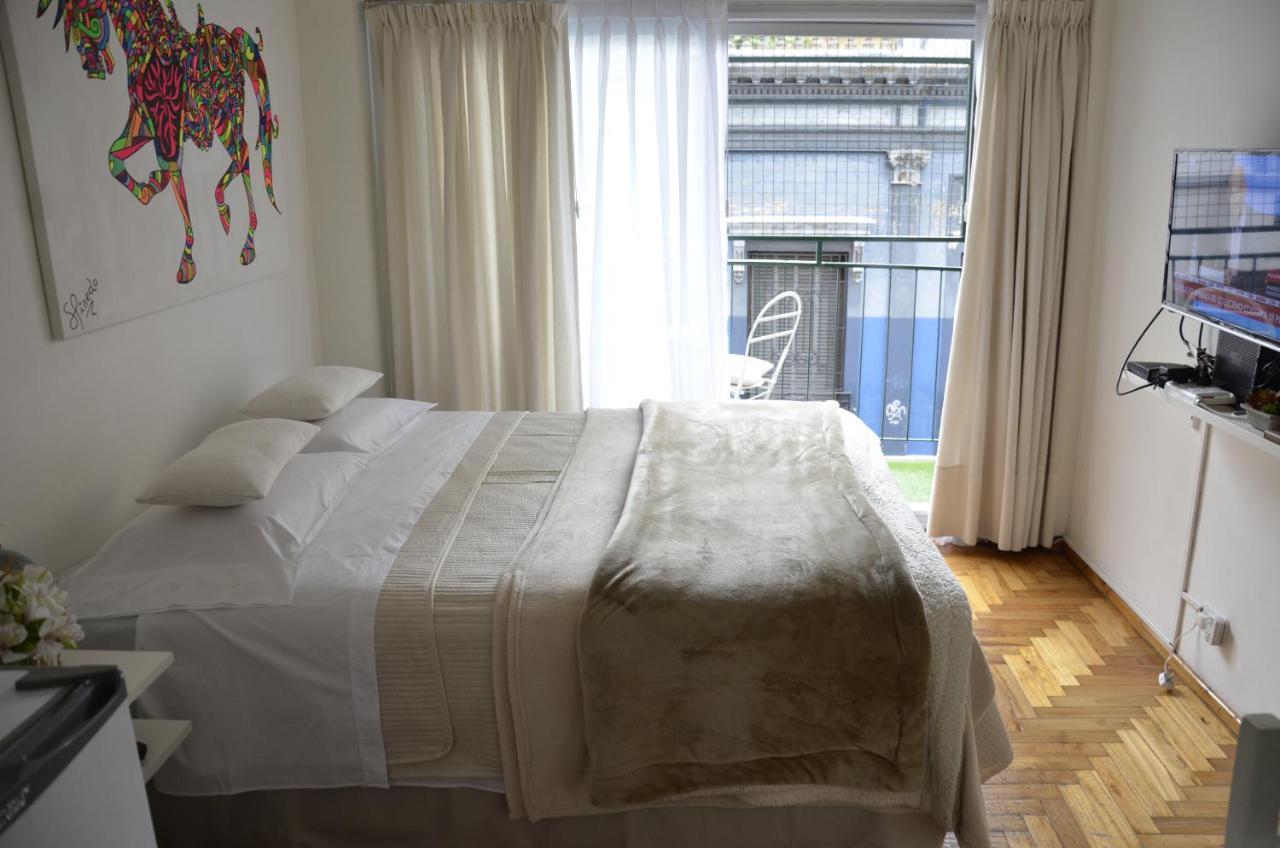Apartamento Departamento En Carlos Calvo *